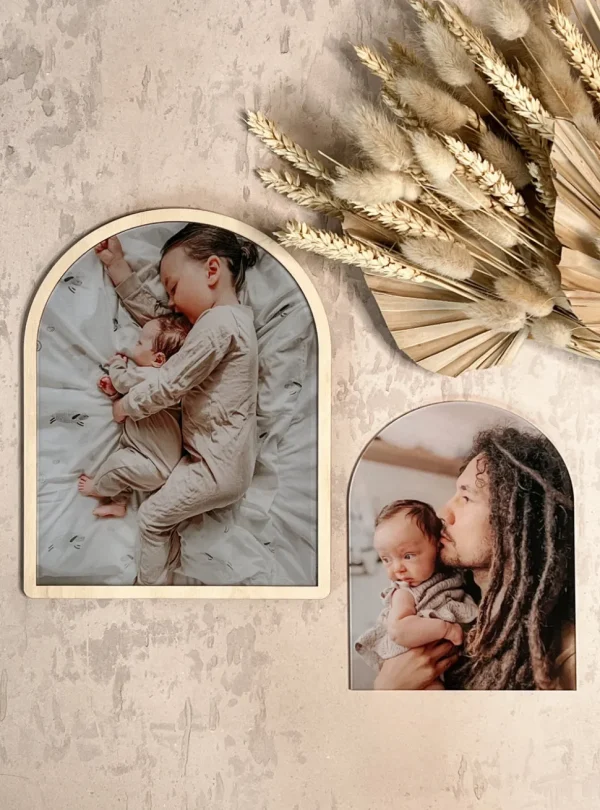 15cm Acrylic Arch Photo