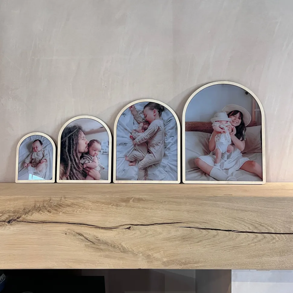 cm_acrylic_arch_photo_7.webp 20cm Acrylic Arch Photo