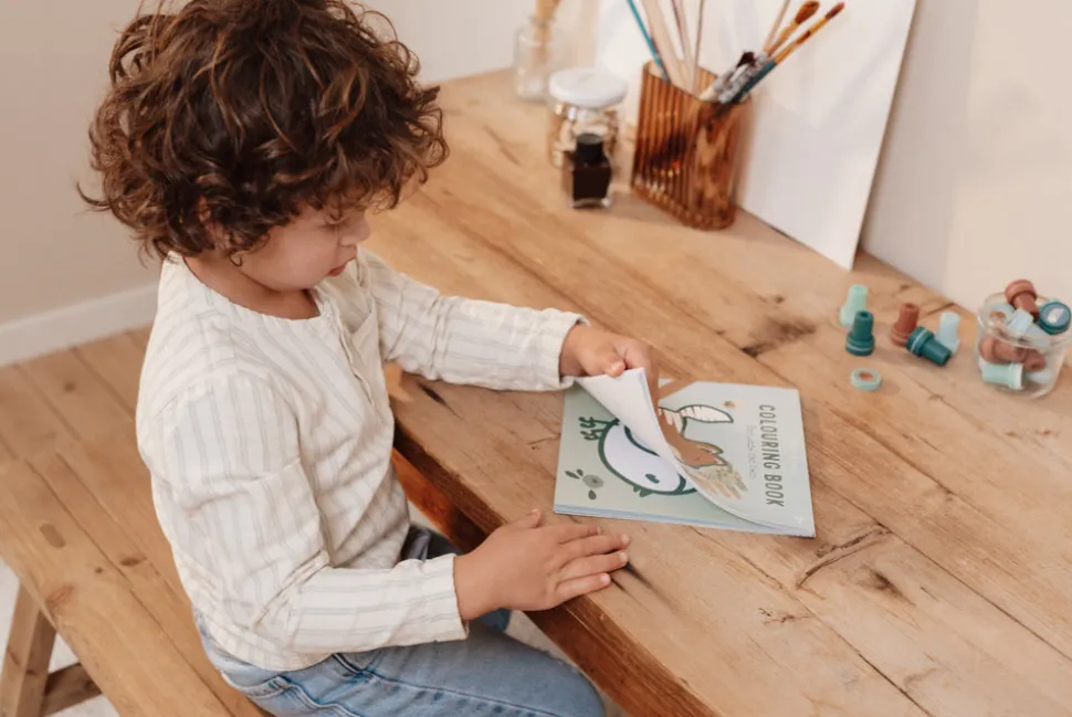 little_dutch_colouring_bo_1.webp Little Dutch Colouring Book - Forest Friends