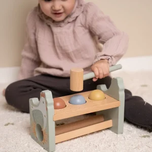 Little Dutch Pounding Bench - Little Farm