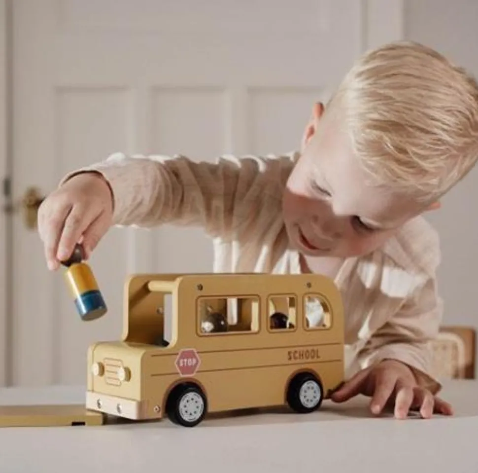 little_dutch_school_bus_3.webp Little Dutch School Bus