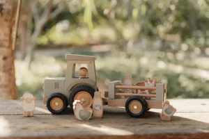 Little Dutch Tractor with Trailer - Little Farm