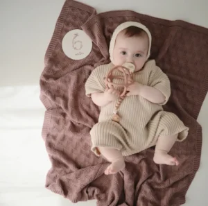 Mushie Knitted Honeycomb Baby Blanket - Desert Rose