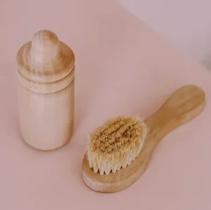 Olli Ella Dinkum Doll Brush