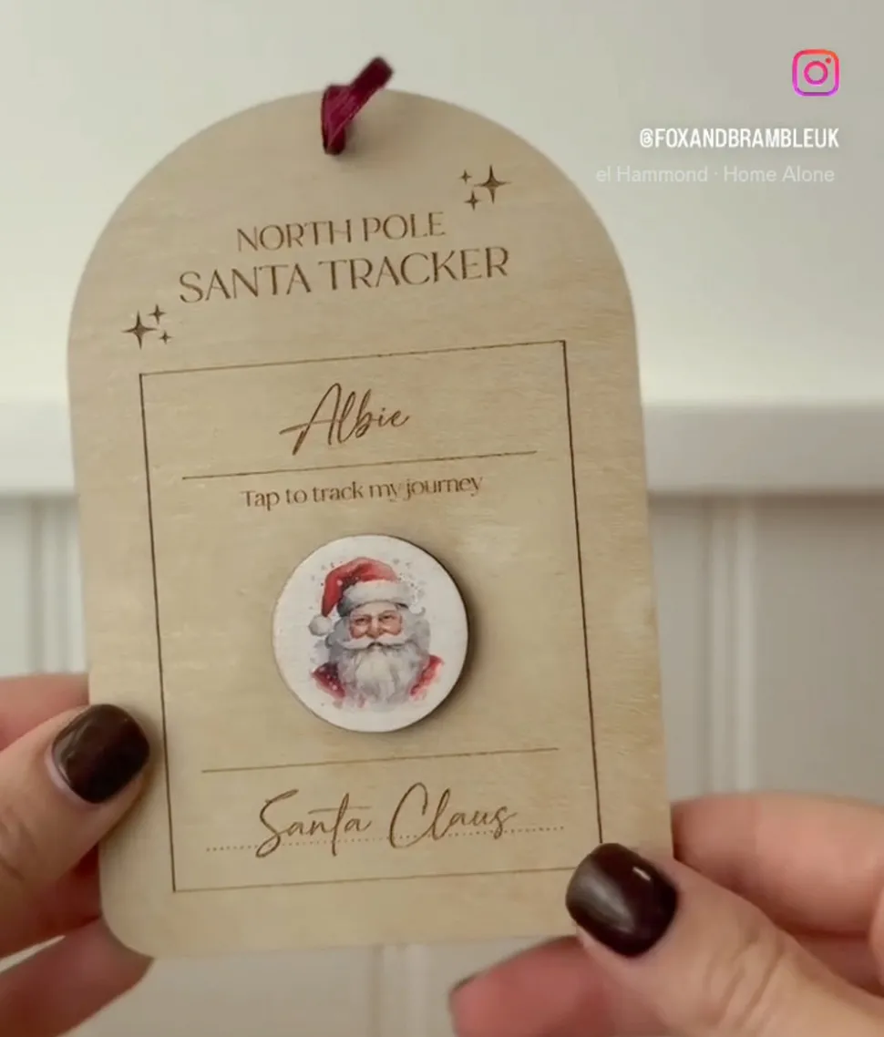 personalised_santa_tracke_0-1.webp Personalised Santa Tracker - Arch Design - White Print Santa