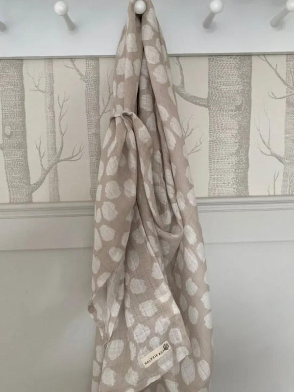 Ralphie Bear Large Swaddle - Scallop