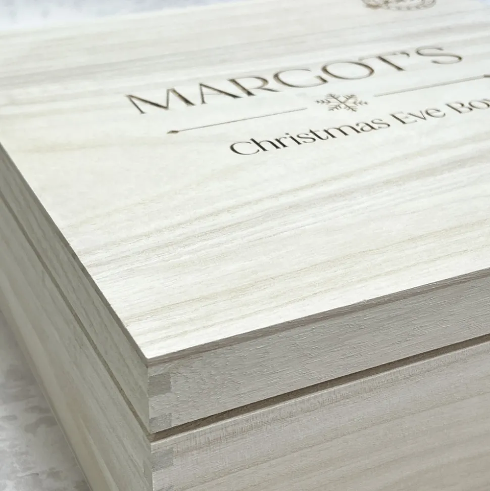 square_personalised_woode_2.webp Square Personalised Wooden Christmas Eve Box